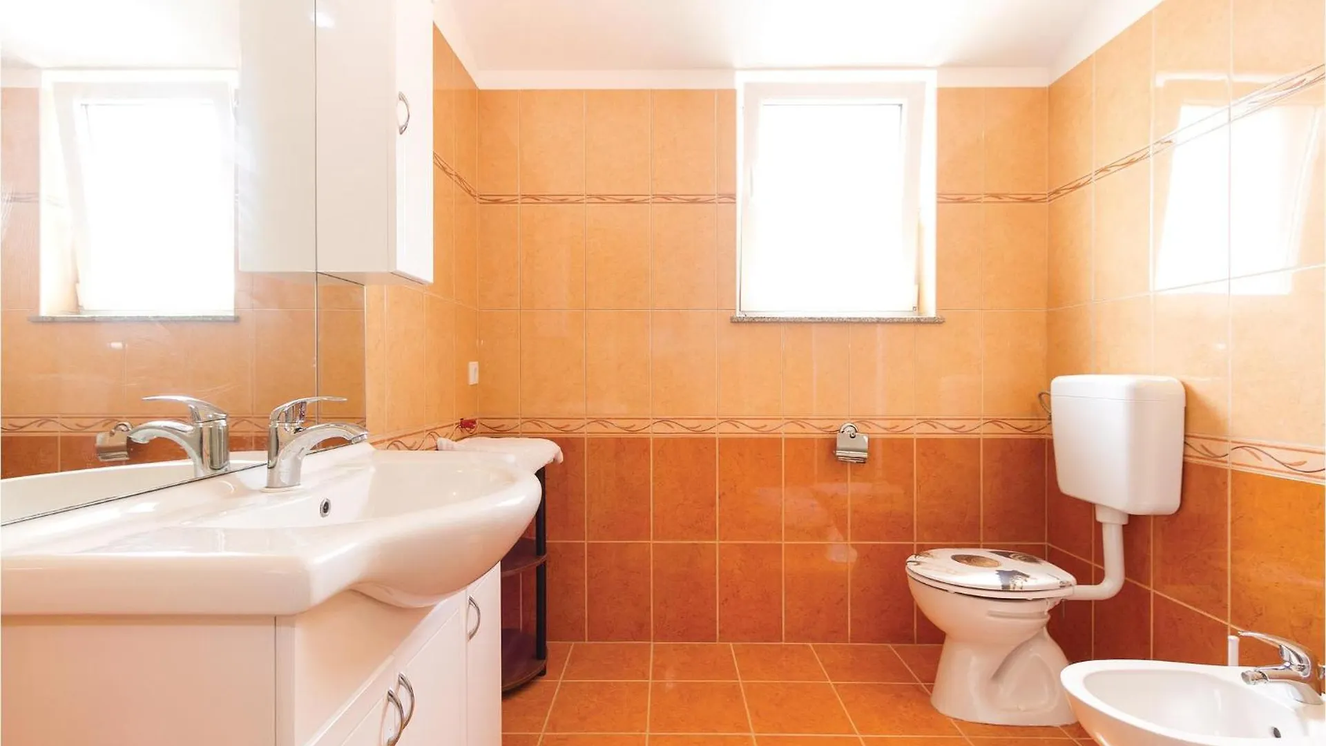 Stunning Home In Betiga With Wifi Barbariga 0*,